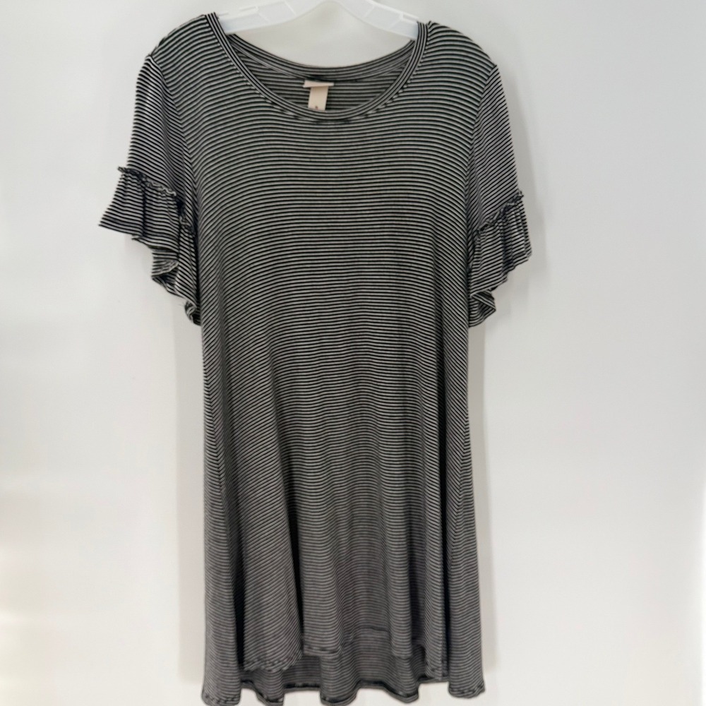 MOSSIMO SUPPLY CO Striped Ruffle Sleeve Swing T-Shirt Dress Black White Medium